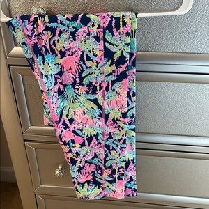 Great condition Lilly Pulitzer luxletic leggings Size Large